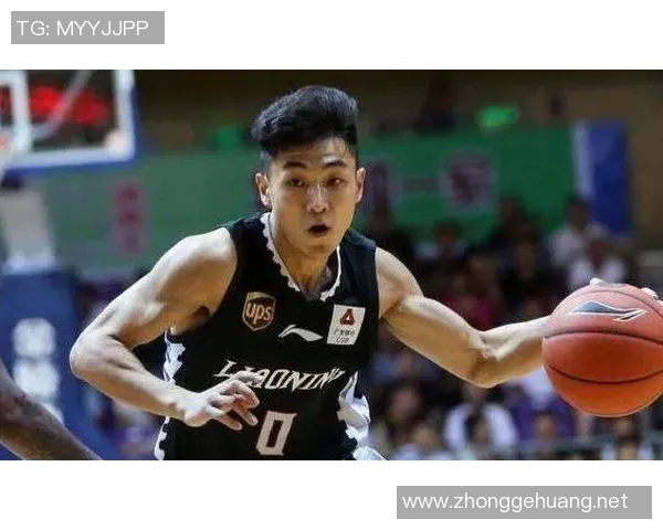 扛起进攻大旗!高诗岩半场12中7砍下18分 扛起进攻大旗!高诗岩半场12中7砍下18分